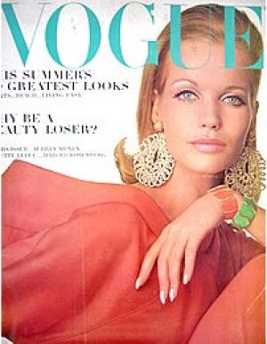 Vintage Vogue May 1965 - Veruschka.jpg